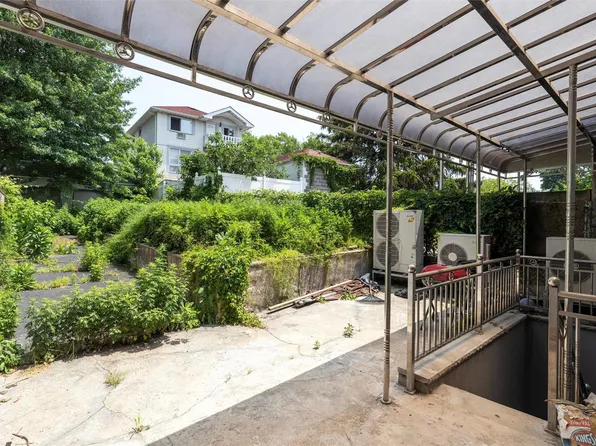 68-02 Jay Avenue image 17 of 17