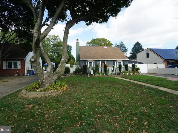 2621 Southampton Rd, Philadelphia, PA 19116