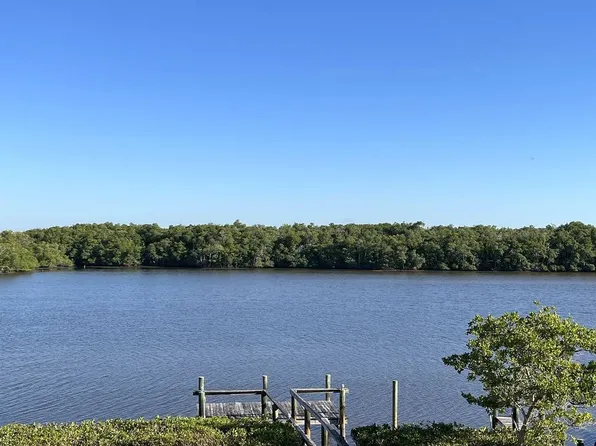 241 Lake Placid Ct #606, Everglades City, FL 34139