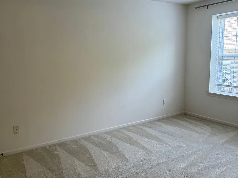 301 Settlement Dr — Photo 13