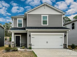 2132 Belterra Dr, Charlotte, NC 28216