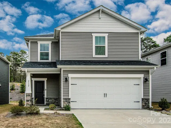2132 Belterra Dr, Charlotte, NC 28216