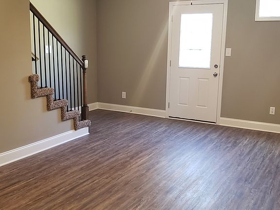 3rd image of 368 Landrum Pl