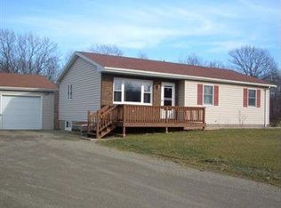 8451 Station Rd, North East, PA 16428