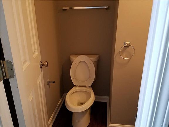 5th image of 2661 Northforke Ct