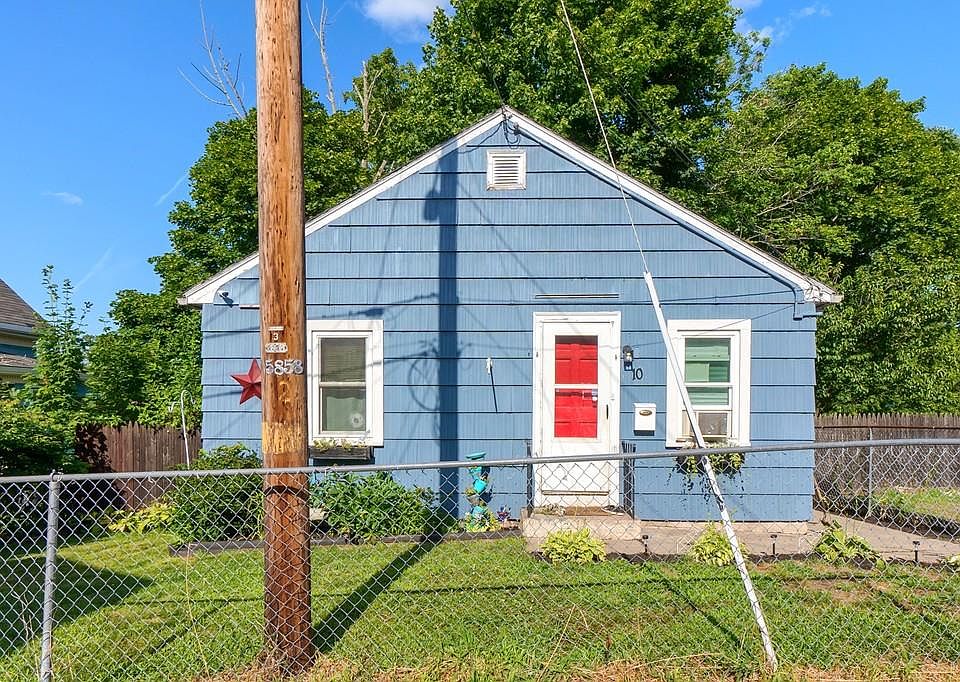 1st image of 10 Parker Ct