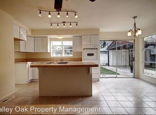 208 State St, Modesto, CA 95354