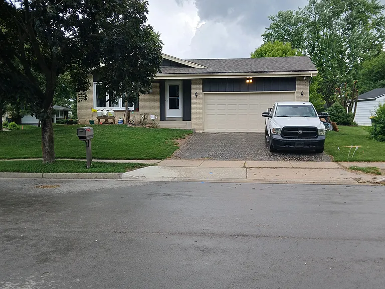 1501 David Ln — Photo 2