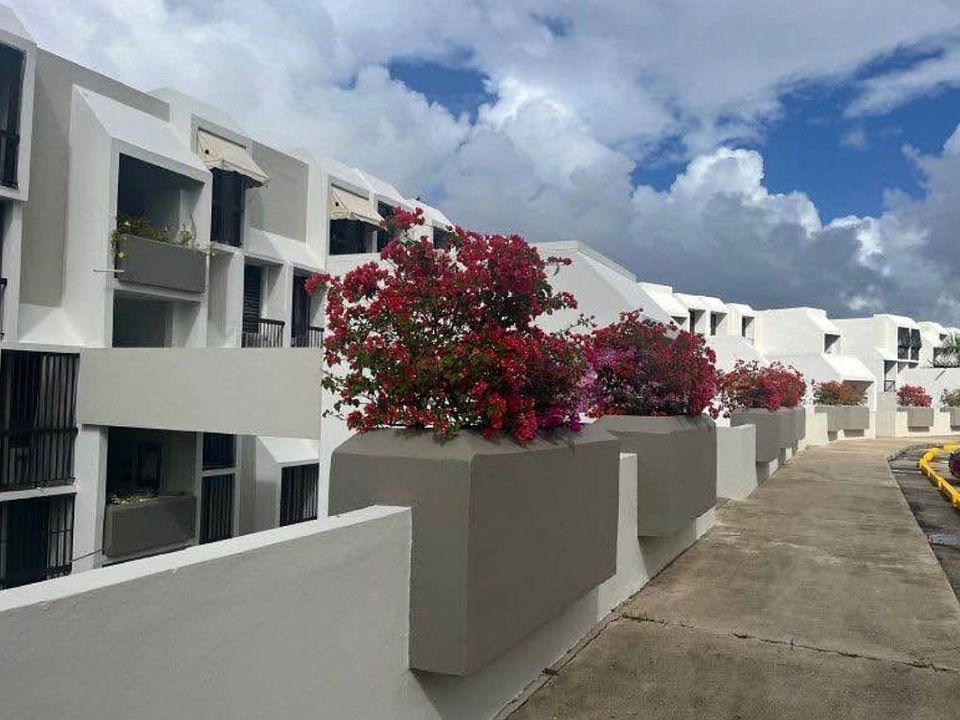 1st image of Condominio Montebello