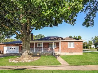 3323 W Galbraith Rd, Cincinnati, OH 45239