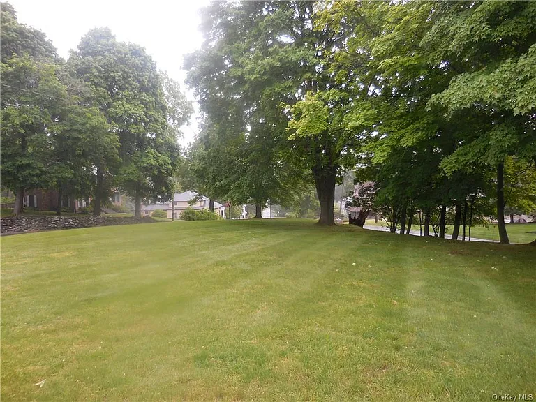 78 Duncan Ave #4 — Photo 4