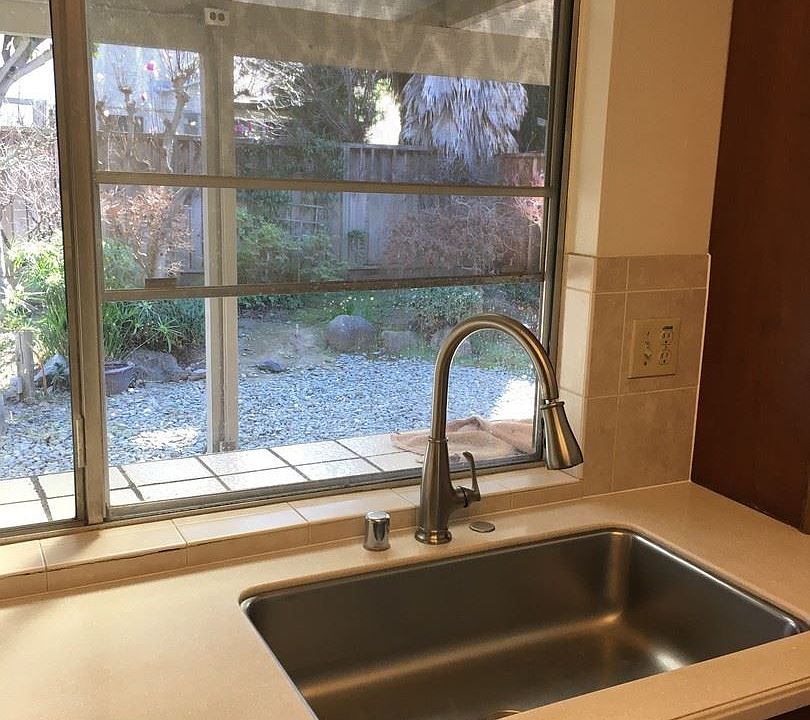 1st image of 1423 Vinci Park Way