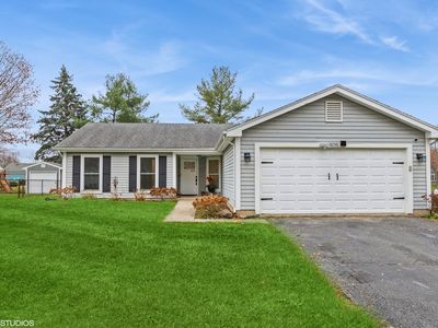 905 Red Coach Ln, Algonquin, IL, 60102