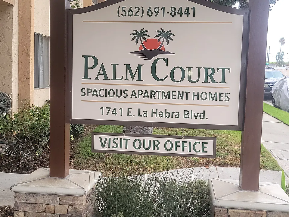 Palm Court Apartments