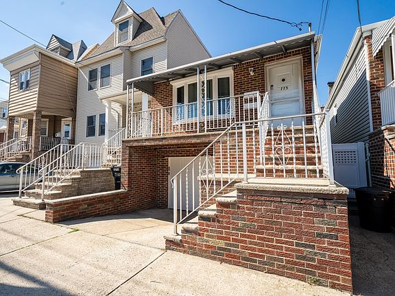 2nd image of 773 Avenue E
