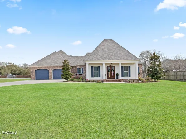 118 Laken Ln, Lafayette, LA 70508