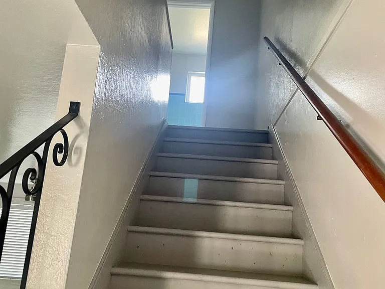 5496 Carlson Dr — Photo 14