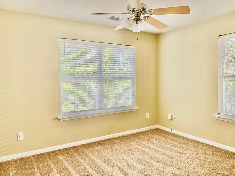 15457 Tully House Ct — Photo 34