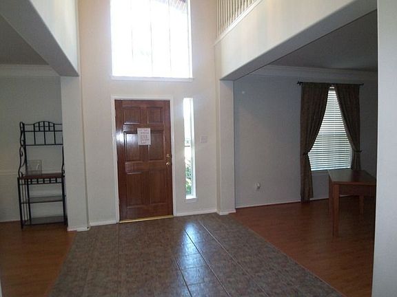 3rd image of 8510 Beacon Bend Ln