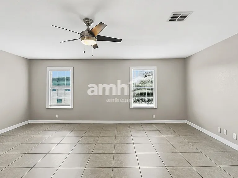 723 Rodeo Rnch — Photo 9