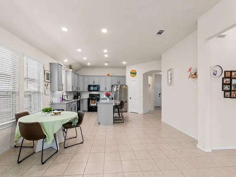 11410 Cypress Elm Ct — Photo 12