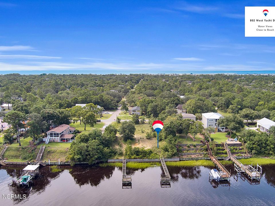 2nd image of 804 W Yacht Dr