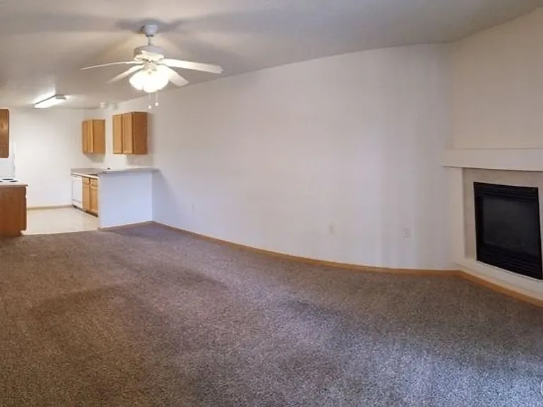 1221 University Ave #D303 — Photo 5