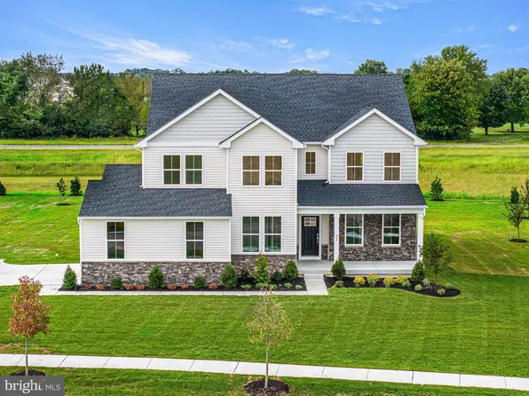 227 Goldleaf Dr E, Middletown, DE 19709