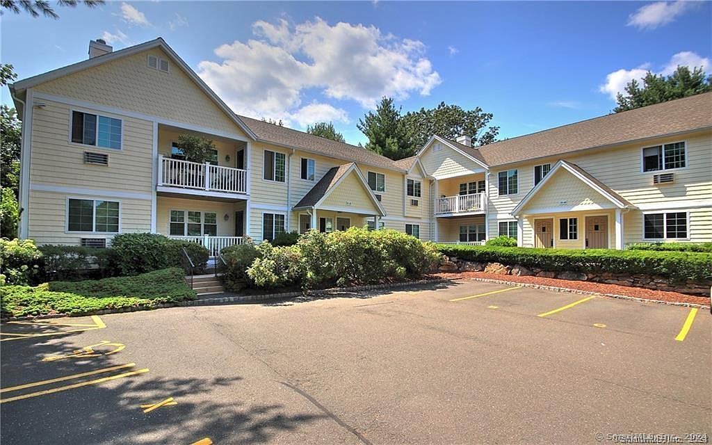 2955 Madison Ave APT 47, Bridgeport, CT 06606 Zillow