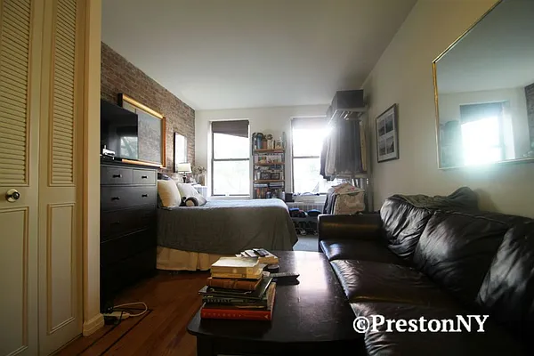 Rented by JM Preston Properties LLC | media 4
