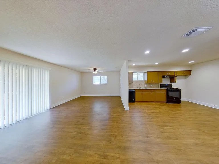 2107 Magnolia Dr #B — Photo 16