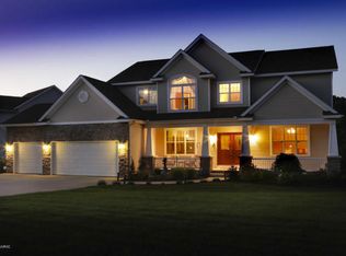 10788 Riedell Dr, Kalamazoo, MI 49009