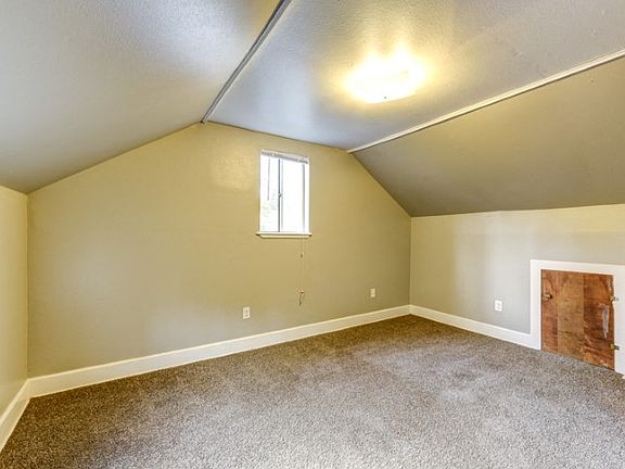 2316 Walnut Street Bedroom