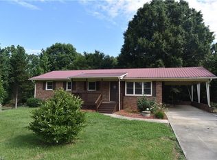 1861 Welcome Bethesda Rd, Lexington, NC 27295