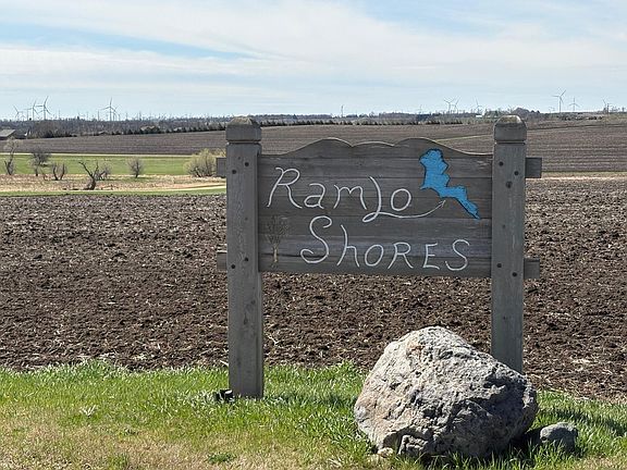 4th image of 19940 Ramlo Shores Dr