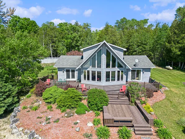 2379 E M 134, Hessel, MI 49745