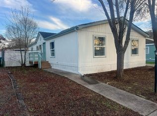 633 E Archwood Dr UNIT 70, Eagle Point, OR 97524