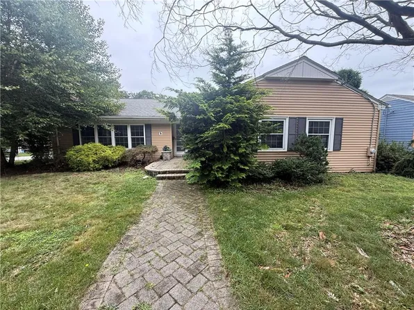 243 Deerfield Rd, Cranston, RI 02920