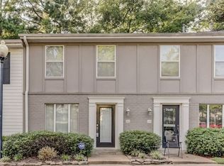 7451 Germantown Sq S, Germantown, TN 38138