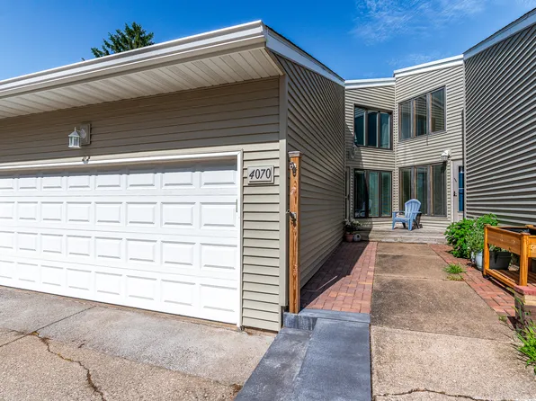 4070 Prairie Ln #0, Bettendorf, IA 52722