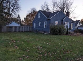 504 Nebobish Ave, Bay City, MI 48708