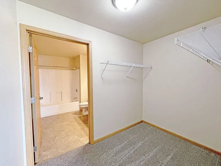 Southwood Apartments — Photo 33