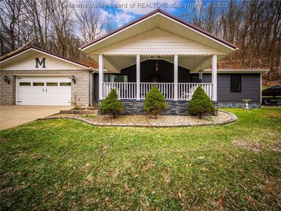2047 Scraggs Dr, Charleston, WV, 25387