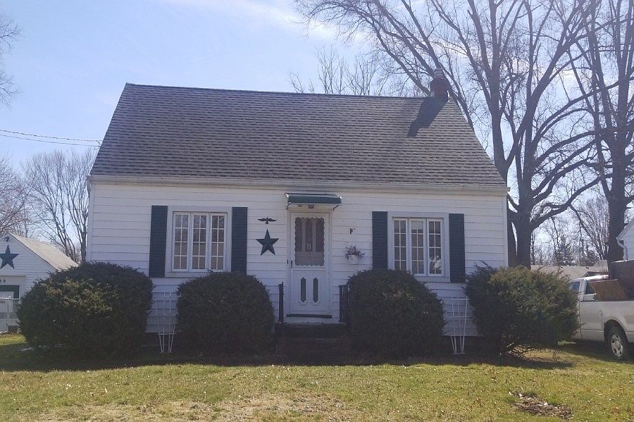 1st image of 155 Jerrol Ct