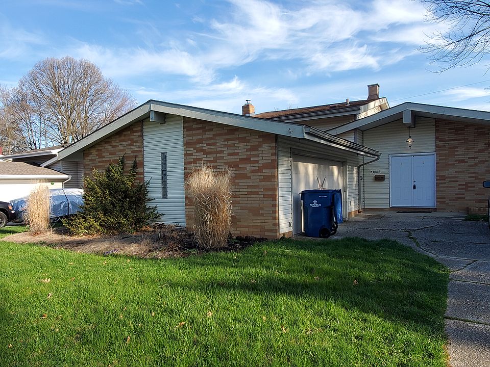 1st image of 23866 Fairlawn Dr