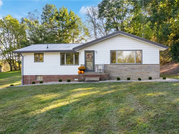 12128 Barrs St SW, Massillon, OH 44647