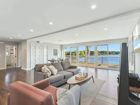 3540 Tuxedo Rd, Mound, MN 55364