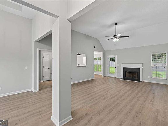 4th image of 159 Drake Way