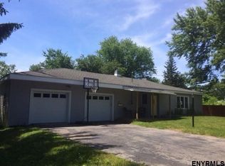 37 Saint Claire Ave, Rensselaer, NY 12144