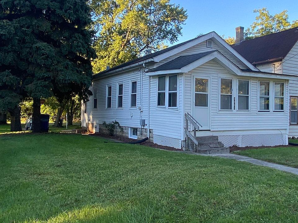 1961 Telegraph Rd, Davenport, IA 52804 | Zillow